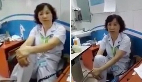 Kiểm điểm nữ bác sĩ gác chân lên ghế đối thoại người nhà bệnh nhân