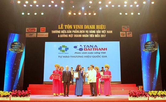 Top 10 “Thương hiệu, sản phẩm, dịch vụ hàng đầu Việt Nam” vinh danh Tập đoàn Tân Á Đại Thành