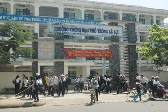 Gia Lai: Hàng trăm học sinh ký đơn kiến nghị xin không học thêm