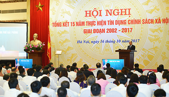 Thủ tướng: Để người dân nghèo quá thì CNH, HĐH không thành công