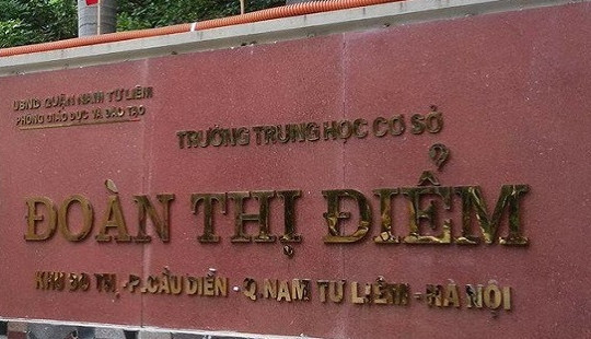 Hà Nội: Nam sinh lớp 8 bị rơi từ tầng 2 xuống đất