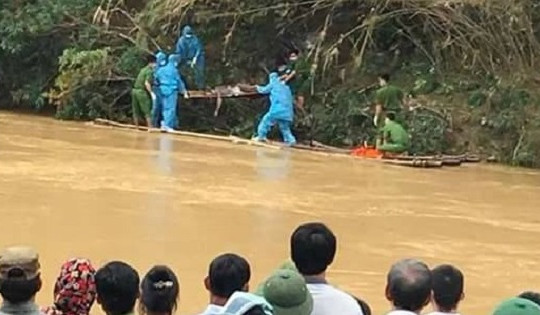 Thanh Hóa: Tìm thấy một cán bộ biên phòng bị lũ cuốn trôi