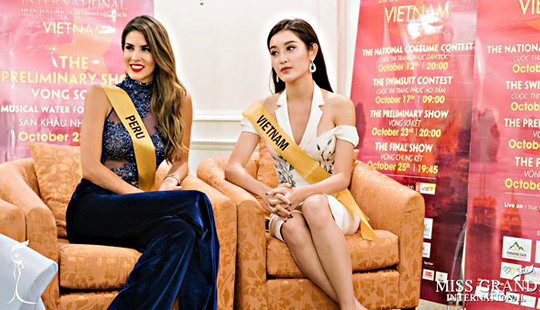 Huyền My nói tiếng Anh lưu loát ở buổi phỏng vấn trực tiếp Miss Grand International