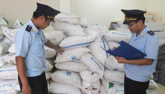 Liên tiếp bắt giữ đường, bia nhập lậu trái phép