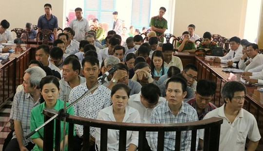 34 cán bộ Hải quan và đồng phạm lĩnh án