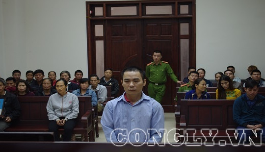 Án mạng xuất phát từ một con giun đất