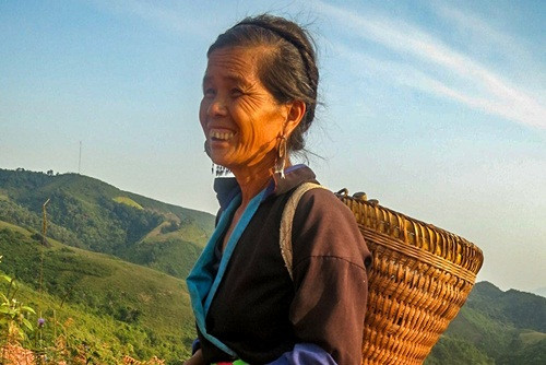 Phiên chợ giữa mây xanh
