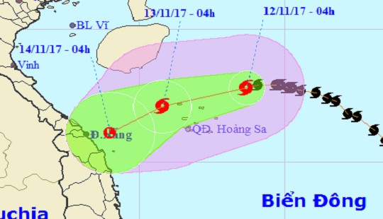 Bão số 13 suy yếu, gây mưa dông mạnh vùng biển từ Quảng Trị đến Quảng Ngãi