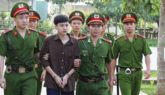 Tiêm thuốc độc kẻ chủ mưu vụ thảm sát ở Bình Phuớc vào ngày 17/11