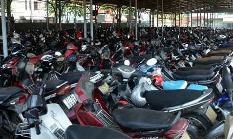 Có nên đòi cảnh sát bồi thường vì làm hỏng xe?