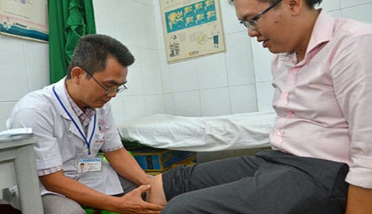 Bệnh xương khớp đang tấn công người trẻ