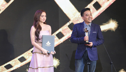 LHP Việt Nam lần thứ 20: “Em chưa 18” giành giải Bông Sen Vàng
