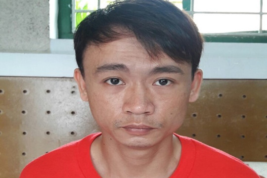 Vợ đang ngủ, chồng dùng dây điện buộc vào chân để sát hại