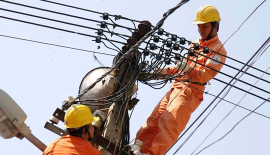 Giá điện mới ảnh hưởng thế nào đến người thu nhập thấp?