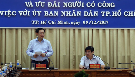 Phó Thủ tướng: Cần thu hẹp chênh lệch tiền lương giữa khối hành chính và doanh nghiệp