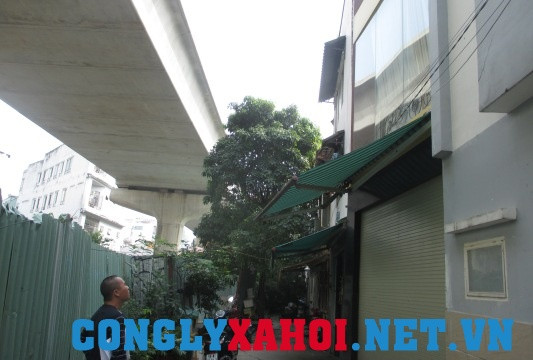 Thi công tuyến Metro số 1 Bến Thành – Suối Tiên: Dân hoang mang, lo sợ vì nhà bị sụt lún, nứt toác