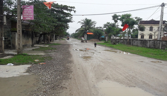 Nghệ An: Người dân mong chờ con đường dự án suốt 7 năm qua