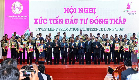 FLC ký cam kết đầu tư 4 dự án lớn vào Đồng Tháp