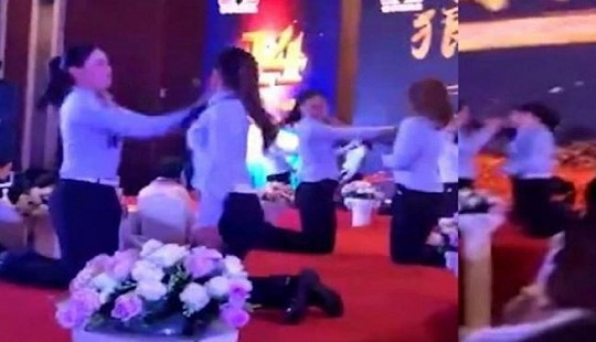Lạ đời bắt nhân viên tát nhau để nâng cao tinh thần đồng đội