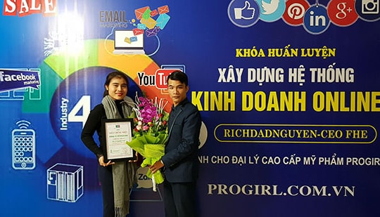 Thủ lĩnh tinh thần mỹ phẩm cao cấp Progirl: Xây dựng hệ thống kinh doanh online 4.0