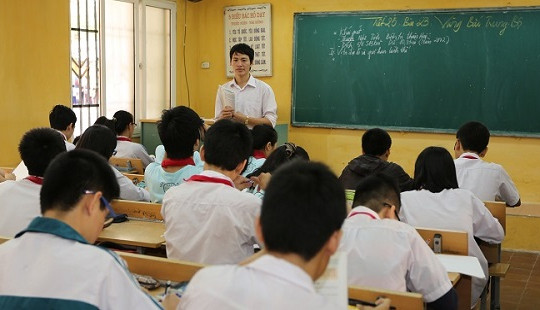 Phụ huynh nên động viên để giảm áp lực khi học sinh học cuối cấp
