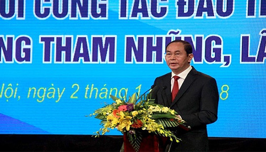 Khi báo chí vào cuộc chống “giặc nội xâm”