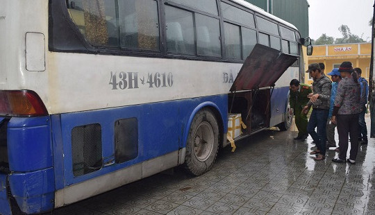 Bắt xe khách chở 2 tạ da heo thối chuẩn bị tuồn ra thị trường