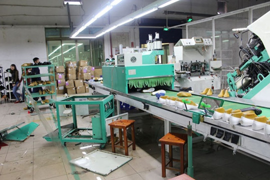 5 công nhân bị thương trong vụ nổ ở công ty da giày