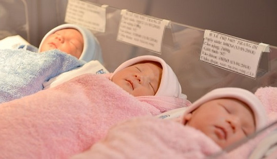 Bà mẹ 35 tuổi ở Sài Gòn sinh 3 bằng phương pháp tự nhiên