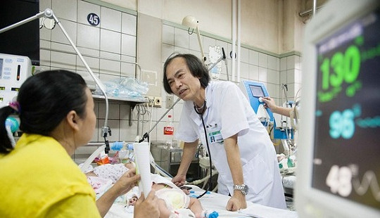 Cúm mùa "hoành hành", cẩn trọng khi dùng kháng sinh cho trẻ