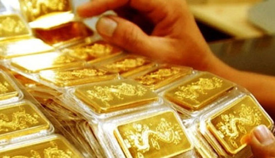 Giá vàng trong nước “neo” ở mức 37 triệu đồng/lượng