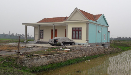 Người thân Bí thư xã xây nhà trái phép trên đất nông nghiệp
