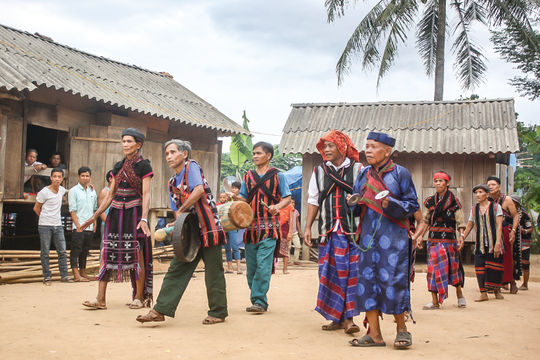 Tưng bừng tiệc núi