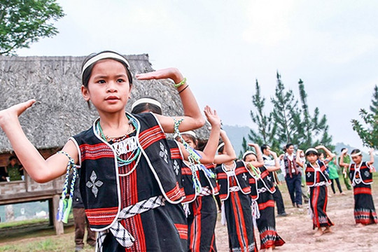 Điệu dân ca trên sóng đá biên thùy