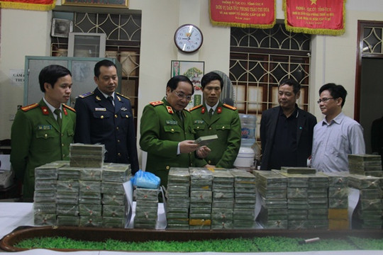 Nghẹt thở vụ vây bắt đường dây vận chuyển 288 bánh heroin trị giá gần 60 tỷ đồng