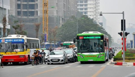 Bác thông tin cho xe buýt thường đi vào làn buýt nhanh