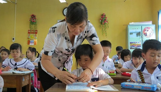 Vụ cô giáo quỳ gối xin lỗi: Hội phụ huynh trường chưa tạo dựng đủ niềm tin cho phụ huynh