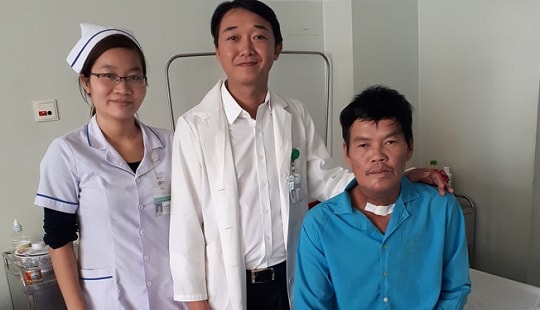 Lần đầu tiên phẫu thuật ung thư lưỡi bằng phương pháp vi phẫu tạo hình