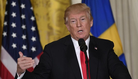 Tổng thống Trump ra điều kiện để EU được miễn trừ thuế nhôm, thép