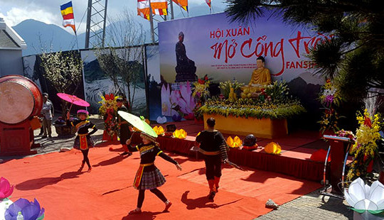 Đến Hội xuân Mở Cổng Trời Fansipan chiêm ngưỡng kiệt tác tâm linh