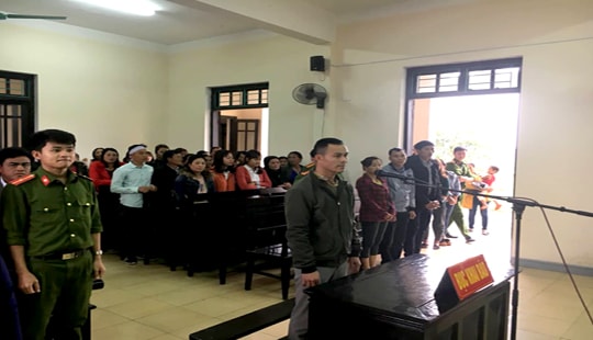 Mâu thuẫn khi uống bia, người chết, kẻ đi tù