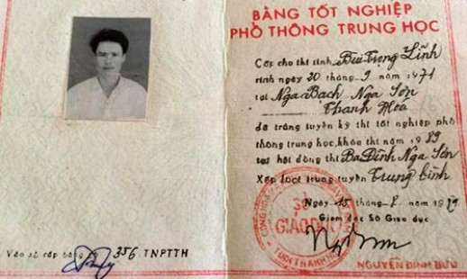 Cách chức Phó Chủ tịch HĐND xã vì dùng bằng giả