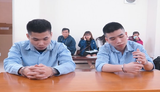 Hai nam sinh lĩnh án vì đâm người trong đám cưới