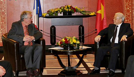 Tổng Bí thư Nguyễn Phú Trọng tiếp Bí thư toàn quốc Đảng Cộng sản Pháp
