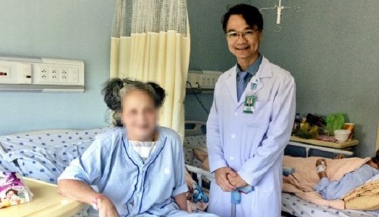 Cụ bà 74 tuổi hơn 50 năm bị khối bướu cổ hành hạ