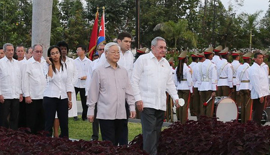 Tổng Bí thư Nguyễn Phú Trọng và Chủ tịch Cuba thăm Santiago De Cuba