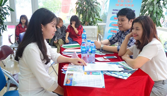 Hôm nay là ngày đầu tiên thí sinh làm hồ sơ xét tuyển đại học, cao đẳng