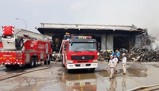 Huy động gần 800 người dập tắt hỏa hoạn tại Công ty TNHH Texhong Ngân Long
