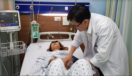 Tưởng đau dạ dày, cô gái trẻ phát hiện mắc bệnh hiếm gặp khi đi khám