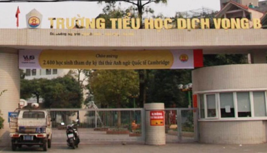 Công bố và trao nhận giấy chứng nhận kiểm định chất lượng giáo dục cho trường Đại học Luật Hà Nội